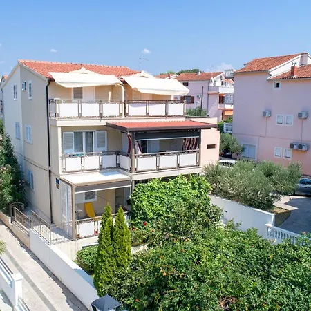 Apartmani Leana Vodice Exterior photo